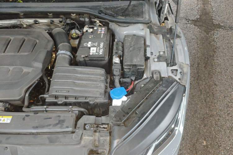 Used Volkswagen FAW-Volkswagen CC 2024 Estate Car 380TSI Hunter's Heart All-Encompassing Edition Engine Bay Left