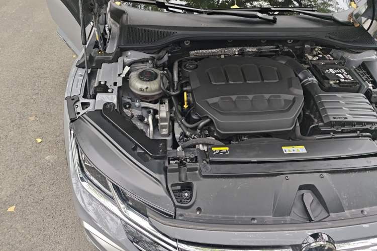 Used Volkswagen FAW-Volkswagen CC 2024 Estate Car 380TSI Hunter's Heart All-Encompassing Edition Engine Bay Right