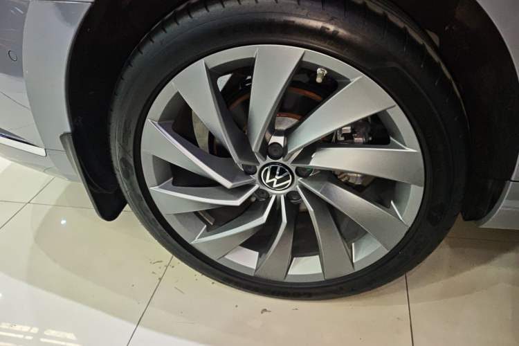 Used Volkswagen FAW-Volkswagen CC 2024 380TSI Striking All-Encompassing Edition Exterior 5