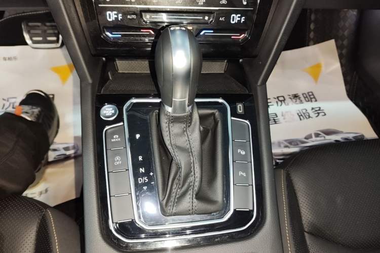 Used Volkswagen FAW-Volkswagen CC 2024 380TSI Striking All-Encompassing Edition Gear Lever