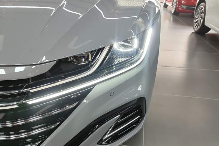 Used Volkswagen FAW-Volkswagen CC 2024 380TSI Striking All-Encompassing Edition Left Front Headlight