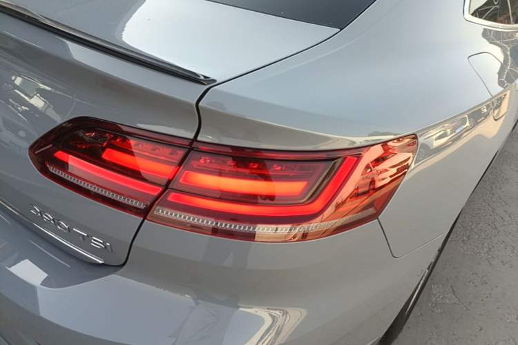 Used Volkswagen FAW-Volkswagen CC 2024 380TSI Striking All-Encompassing Edition Right Rear Taillight