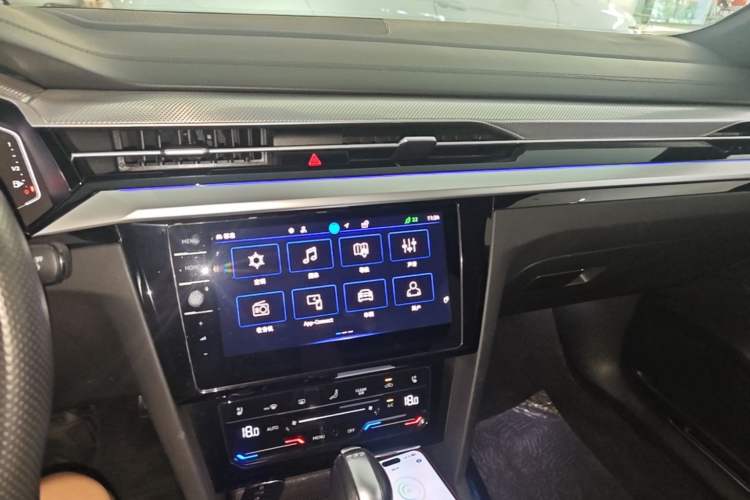 Used Volkswagen FAW-Volkswagen CC 2024 380TSI Striking Edition Audio And AC Panel