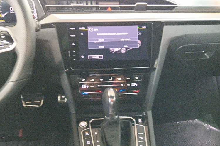 Used Volkswagen FAW-Volkswagen CC 2024 380TSI Striking Edition Audio And AC Panel