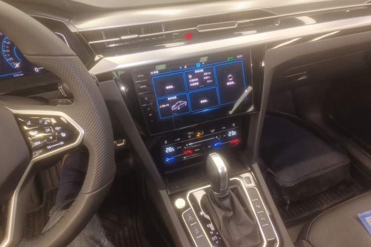Used Volkswagen FAW-Volkswagen CC 2024 380TSI Striking All-Encompassing Edition Audio And AC Panel