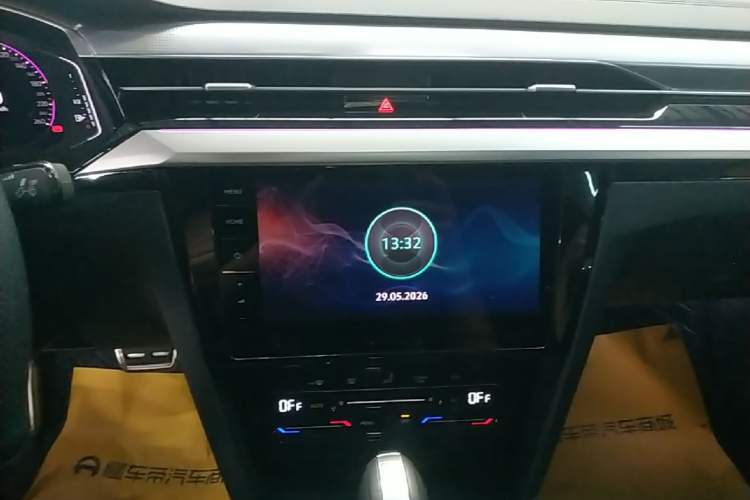 Used Volkswagen FAW-Volkswagen CC 2024 330TSI Spectacular All-inclusive Model Audio And AC Panel