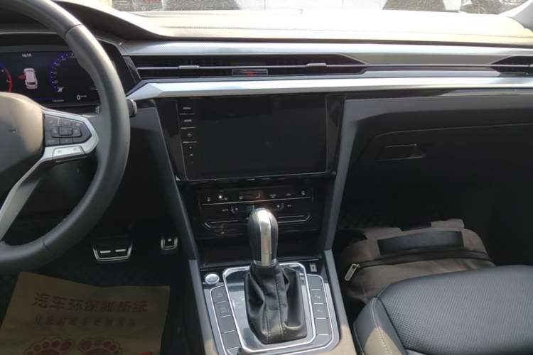 Used Volkswagen FAW-Volkswagen CC 2024 Estate Car 380TSI Hunter's Heart Edition Audio And AC Panel