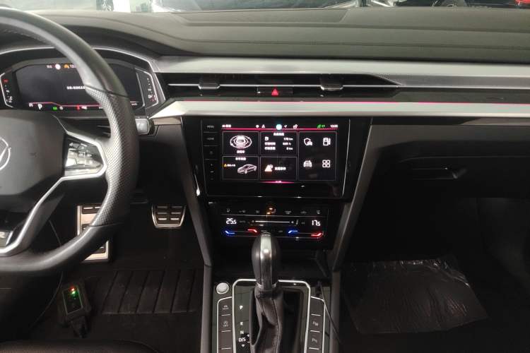 Used Volkswagen FAW-Volkswagen CC 2024 380TSI Striking Edition Audio And AC Panel