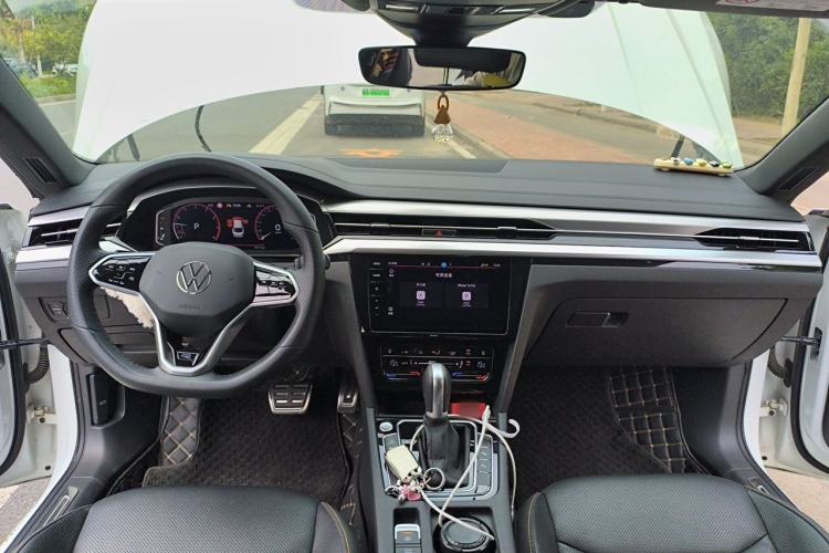Used Volkswagen FAW-Volkswagen CC 2024 380TSI Striking All-Encompassing Edition Center Console