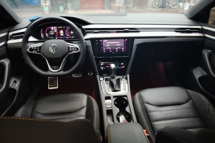 Used Volkswagen FAW-Volkswagen CC 2024 380TSI Striking All-Encompassing Edition Center Console