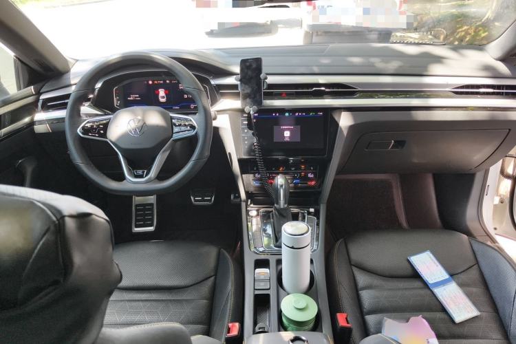 Used Volkswagen FAW-Volkswagen CC 2024 380TSI Striking All-Encompassing Edition Center Console