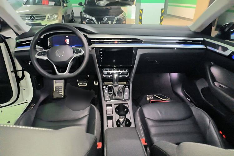 Used Volkswagen FAW-Volkswagen CC 2024 Estate Car 380TSI Hunter's Heart Edition Center Console