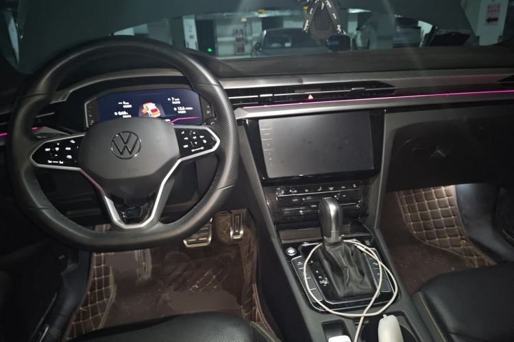 Used Volkswagen FAW-Volkswagen CC 2024 380TSI Striking All-Encompassing Edition Center Console