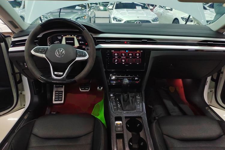 Used Volkswagen FAW-Volkswagen CC 2024 Estate Car 380TSI Hunter's Heart Edition Center Console