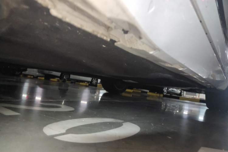 Used Volkswagen FAW-Volkswagen CC 2024 380TSI Striking Edition Chassis Front Left