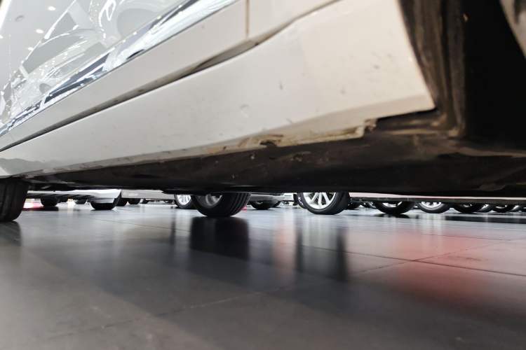 Used Volkswagen FAW-Volkswagen CC 2024 380TSI Striking Edition Chassis Front Right