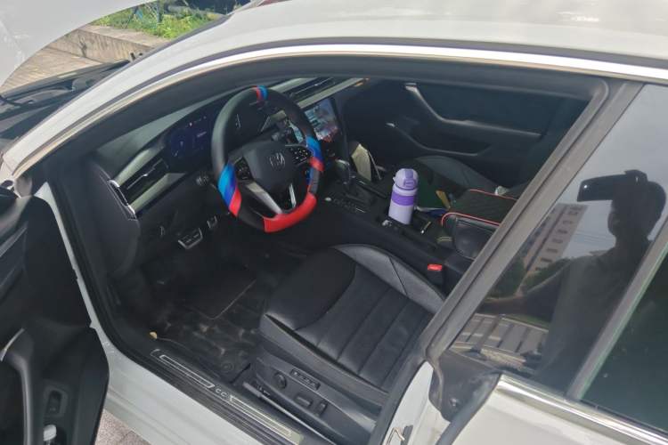 Used Volkswagen FAW-Volkswagen CC 2024 380TSI Striking Edition Driver Seat