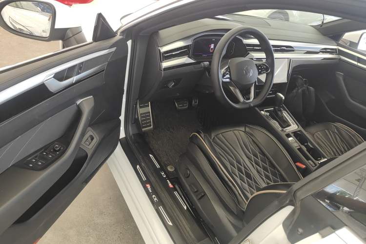 Used Volkswagen FAW-Volkswagen CC 2024 330TSI Ignite Edition Driver Seat