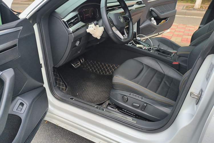 Used Volkswagen FAW-Volkswagen CC 2024 380TSI Striking All-Encompassing Edition Driver Seat