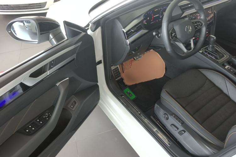 Used Volkswagen FAW-Volkswagen CC 2024 380TSI Striking Edition Driver Seat