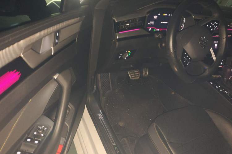 Used Volkswagen FAW-Volkswagen CC 2024 380TSI Striking Edition Driver Seat