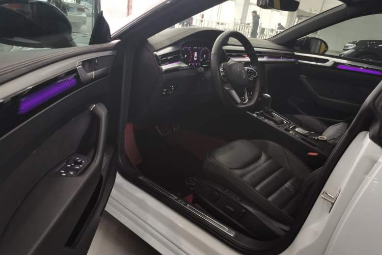 Used Volkswagen FAW-Volkswagen CC 2024 380TSI Striking Edition Driver Seat
