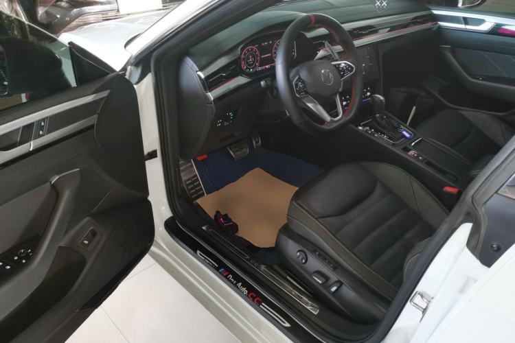 Used Volkswagen FAW-Volkswagen CC 2024 380TSI Striking Edition Driver Seat
