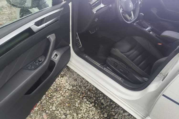 Used Volkswagen FAW-Volkswagen CC 2024 380TSI Striking Edition Driver Seat