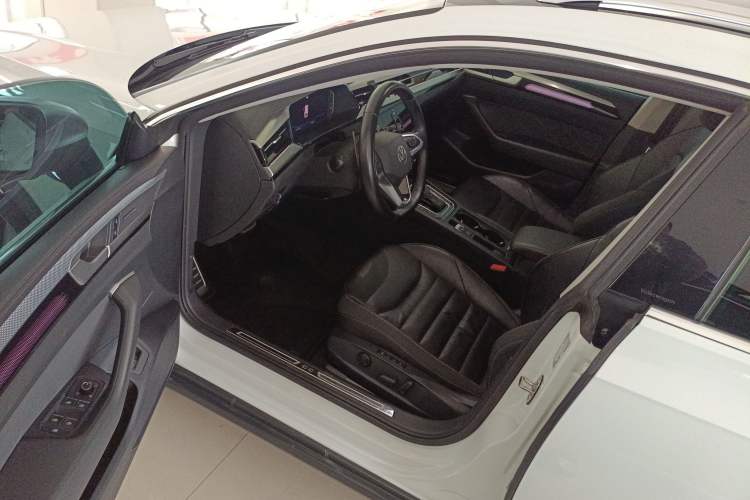 Used Volkswagen FAW-Volkswagen CC 2024 Estate Car 380TSI Hunter's Heart Edition Driver Seat