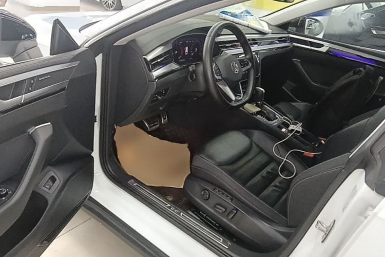 Used Volkswagen FAW-Volkswagen CC 2024 Estate Car 380TSI Hunter's Heart Edition Driver Seat