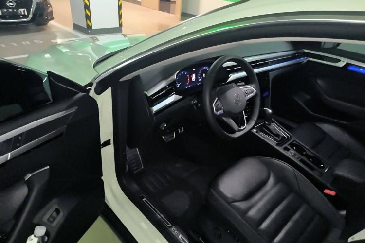 Used Volkswagen FAW-Volkswagen CC 2024 Estate Car 380TSI Hunter's Heart Edition Driver Seat