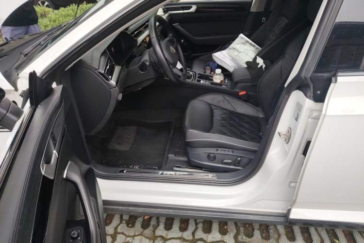 Used Volkswagen FAW-Volkswagen CC 2024 Estate Car 380TSI VarioPak Edition Driver Seat