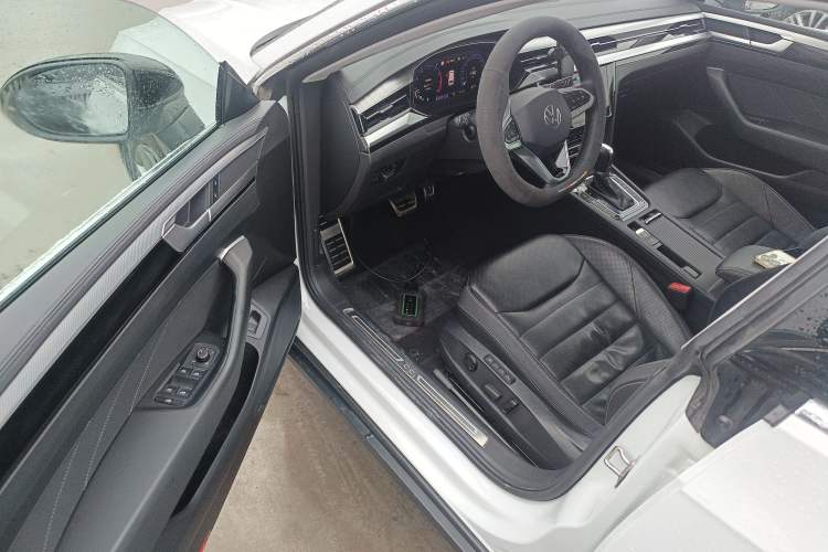 Used Volkswagen FAW-Volkswagen CC 2024 Estate Car 380TSI Hunter's Heart Edition Driver Seat