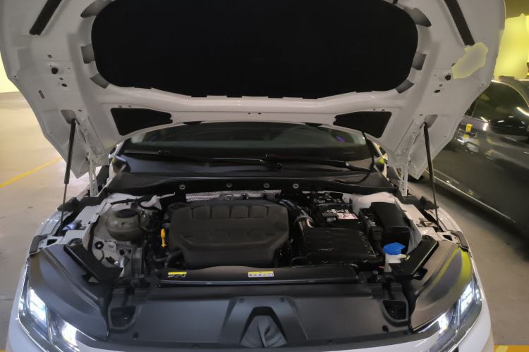 Used Volkswagen FAW-Volkswagen CC 2024 Estate Car 380TSI Hunter's Heart Edition Engine Bay