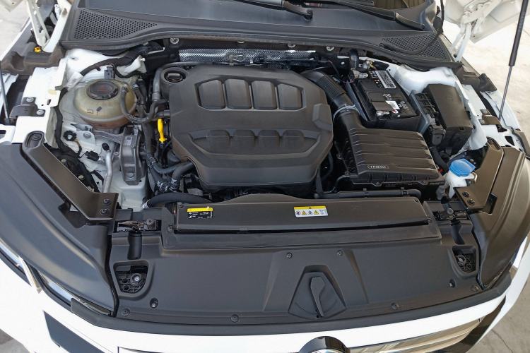 Used Volkswagen FAW-Volkswagen CC 2024 Estate Car 380TSI Hunter's Heart Edition Engine Bay