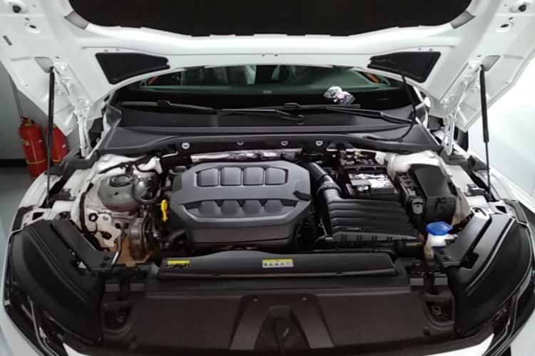 Used Volkswagen FAW-Volkswagen CC 2024 380TSI Striking Edition Engine Bay