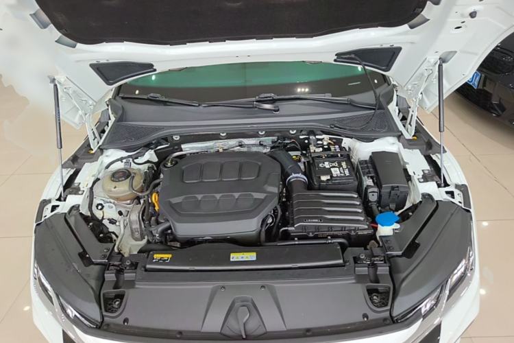 Used Volkswagen FAW-Volkswagen CC 2024 380TSI Striking Edition Engine Bay