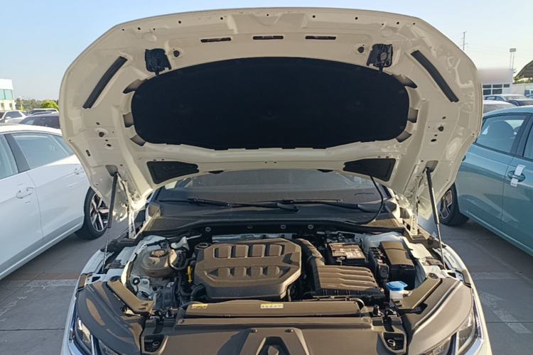Used Volkswagen FAW-Volkswagen CC 2024 380TSI Striking All-Encompassing Edition Engine Bay
