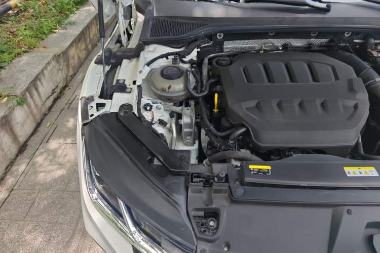 Used Volkswagen FAW-Volkswagen CC 2024 380TSI Striking Edition Engine Bay Right