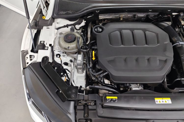 Used Volkswagen FAW-Volkswagen CC 2024 380TSI Striking Edition Engine Bay Right