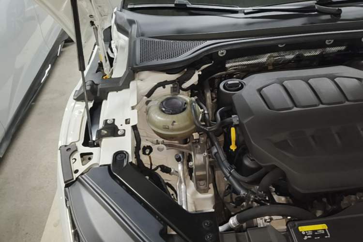 Used Volkswagen FAW-Volkswagen CC 2024 330TSI Ignite Edition Engine Bay Right