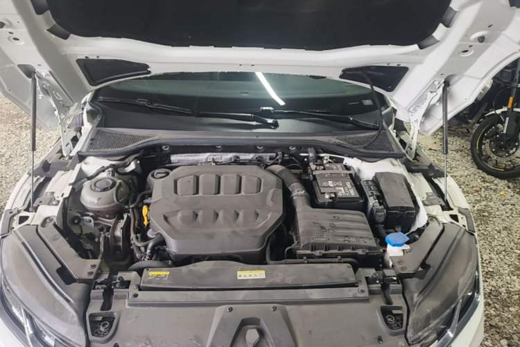 Used Volkswagen FAW-Volkswagen CC 2024 380TSI Striking Edition Engine Bay