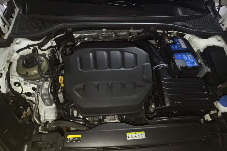 Used Volkswagen FAW-Volkswagen CC 2024 380TSI Striking Edition Engine Bay