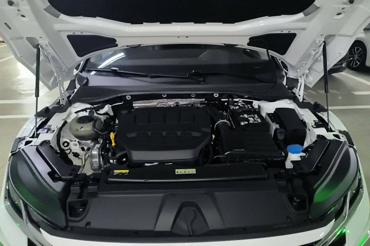 Used Volkswagen FAW-Volkswagen CC 2024 Estate Car 380TSI Hunter's Heart Edition Engine Bay