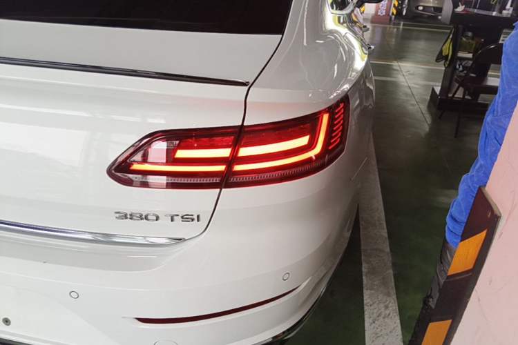 Used Volkswagen FAW-Volkswagen CC 2024 380TSI Striking Edition Exterior 3