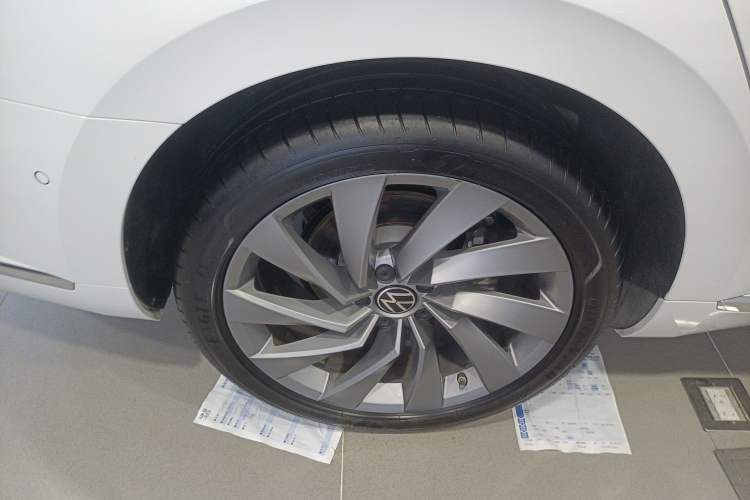 Used Volkswagen FAW-Volkswagen CC 2024 380TSI Striking Edition Exterior 8