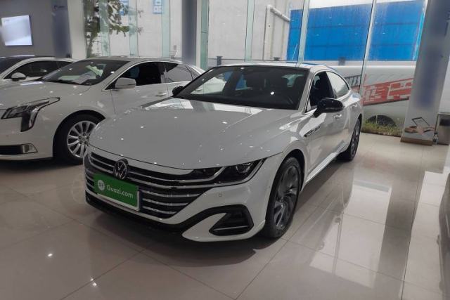 Volkswagen FAW-Volkswagen CC 2024 380TSI Striking Edition usata