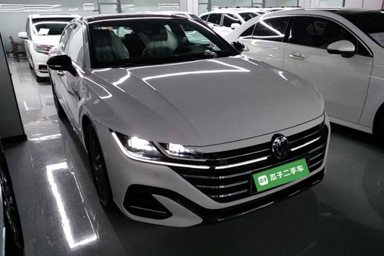 Used Volkswagen FAW-Volkswagen CC 2024 380TSI Striking Edition Front Right 45 Deg