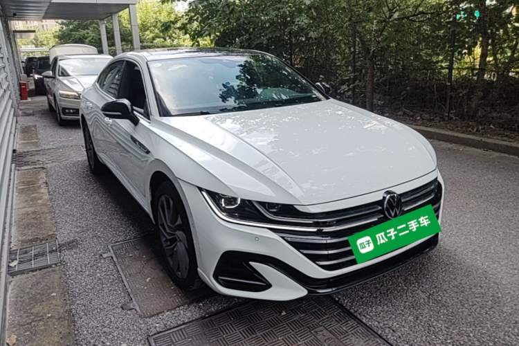 Used Volkswagen FAW-Volkswagen CC 2024 380TSI Striking Edition Front Right 45 Deg