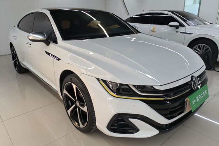 Used Volkswagen FAW-Volkswagen CC 2024 330TSI Spectacular All-inclusive Model Front Right 45 Deg